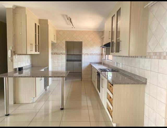 3 BEDROOM PROPERTY TO RENT IN RASLOUW
